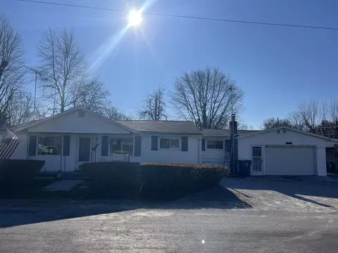 704 S Penn St, Fairmount, IN 46928