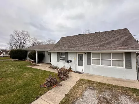 212 214 W North St, Plainfield, IN 46168
