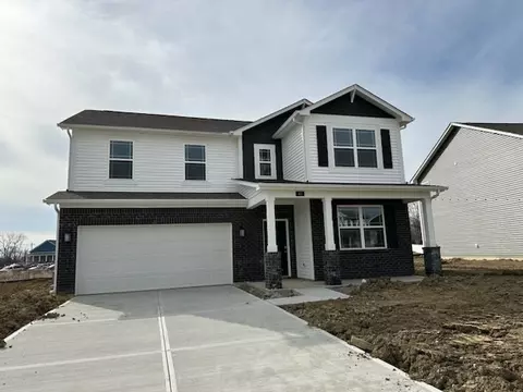 40 Booth St, Whiteland, IN 46184