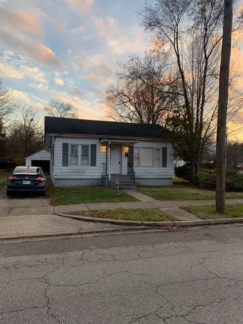 2107 8th Ave, Terre Haute, IN 47804