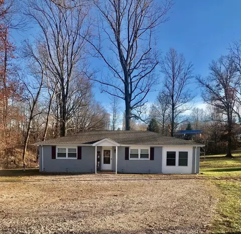 1925 E Deb Dr, North Vernon, IN 47265