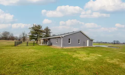 Exterior - 7117 S 600 W, Pendleton, IN 46064 photo 10 of 11
