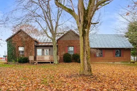 5301 W 400 N, Winchester, IN 47394
