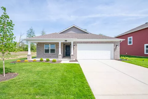 1516 Fleming Dr, Greenfield, IN 46140