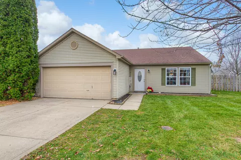 2004 Fullwood Dr, Brownsburg, IN 46112