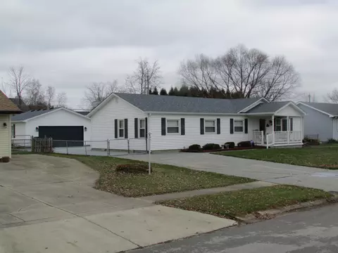 1302 Ashley Dr, Lebanon, IN 46052