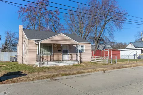 617 E 7th St, Seymour, IN 47274