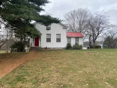 1377 N Jefferson St, Montezuma, IN 47862