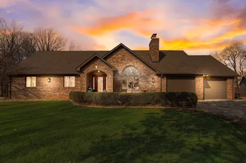 6800 W Whiteland Rd, Bargersville, IN 46106