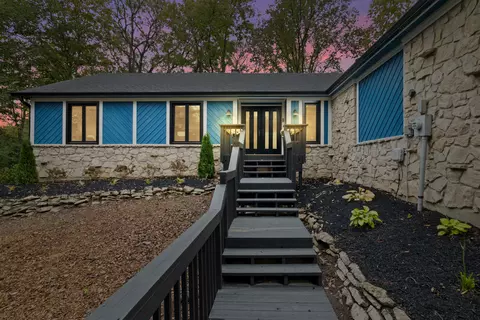 6737 Creekridge Trl, Indianapolis, IN 46256
