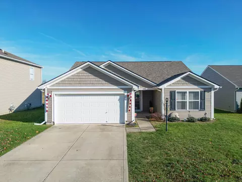 1463 Round Lake Rd, Greenwood, IN 46143