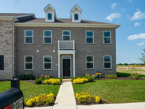 2790 Maricopa Blvd, Whitestown, IN 46075