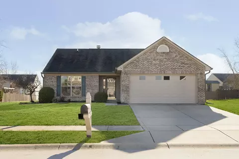 10265 Stillwell Dr, Avon, IN 46123