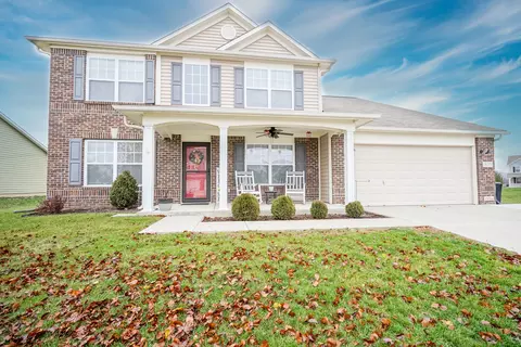 805 Declaration Dr, Pittsboro, IN 46167