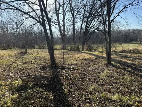 86 E Stone Bluff Rd, Veedersburg, IN 47987