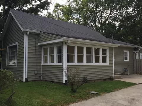 325 Park St, Noblesville, IN 46060