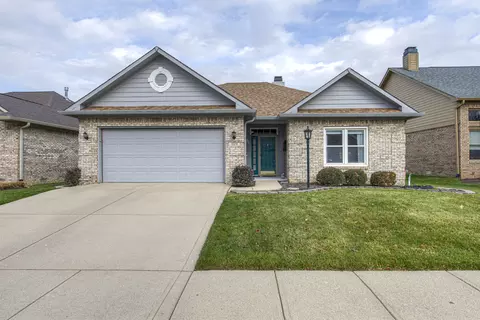1628 Oakmere Way, Greenwood, IN 46142