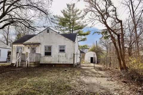 5301 E Sutton St, Indianapolis, IN 46218