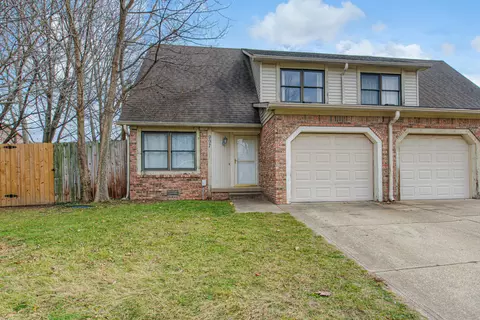997 Timber Creek Ln, Greenwood, IN 46142