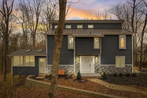 5460 Shelbyville Rd, Indianapolis, IN 46237