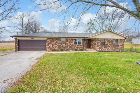 972 S County Road 200 E, Danville, IN 46122