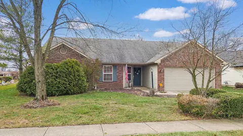 6353 Whitaker Farms Dr, Indianapolis, IN 46237
