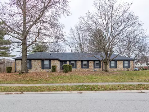 277 Hawthorne Dr, Carmel, IN 46033