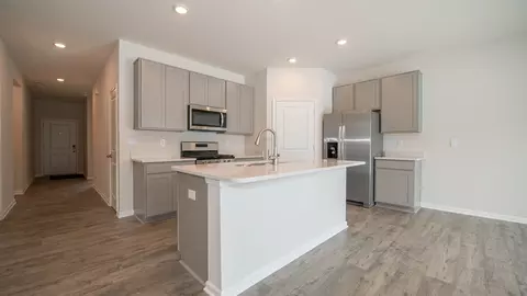Kitchen - 348 Milltown Dr, Pendleton, IN 46064 photo 2 of 7