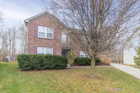 8536 N Crestview Trl, Mccordsville, IN 46055