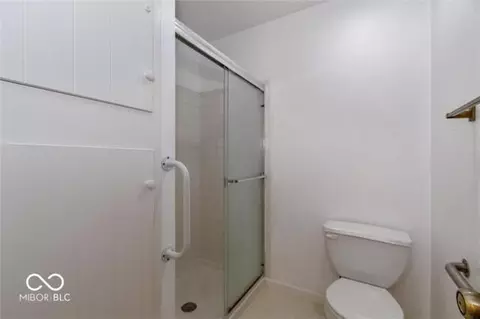 12751 Wembly Rd, Carmel, IN 46033 photo 13