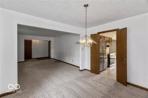 12751 Wembly Rd, Carmel, IN 46033 photo 4