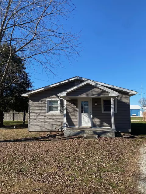 8027 S Mc Arthur St, Terre Haute, IN 47802
