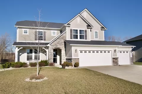 8276 Peggy Ct, Zionsville, IN 46077