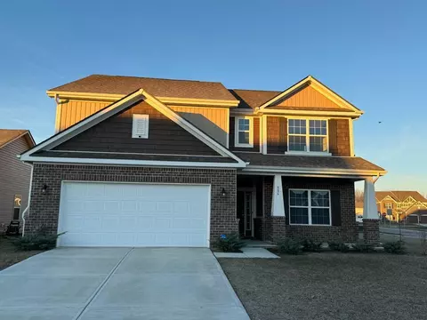 586 Freedom Dr, Pittsboro, IN 46167