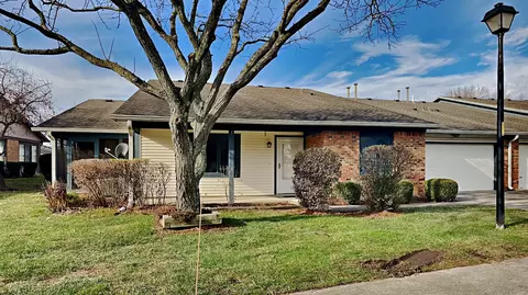 7548 Farm View Cir E, Indianapolis, IN 46256