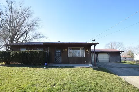 1609 Athens Dr, Crawfordsville, IN 47933