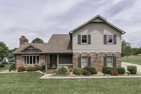 4090 Millstream Rd, Greenwood, IN 46143
