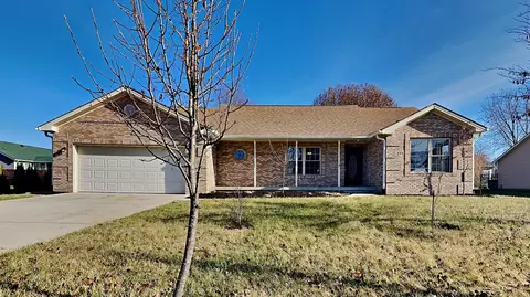 203 Eastview Dr, Bargersville, IN 46106