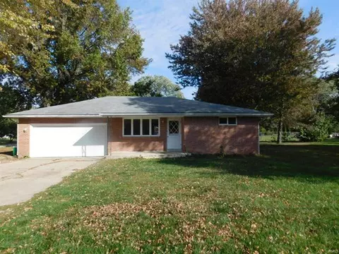 2200 S Andrews Rd, Yorktown, IN 47396