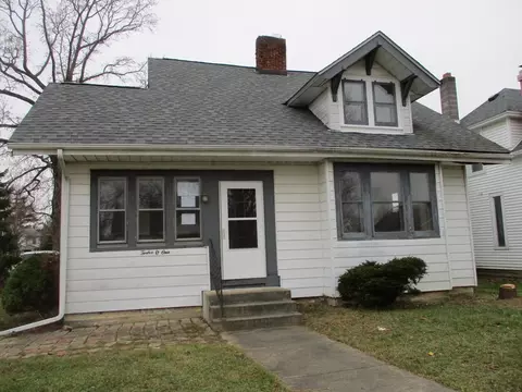 1201 N Willow St, Rushville, IN 46173
