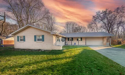 1515 Martin Dr, Anderson, IN 46012