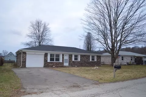 603 Meadows Dr, Mooresville, IN 46158