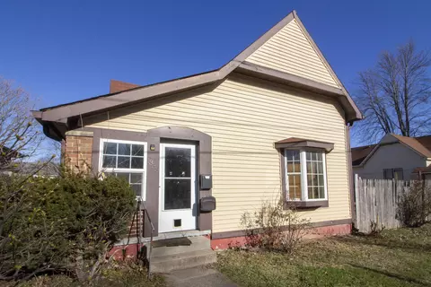 1338 Division St, Noblesville, IN 46060