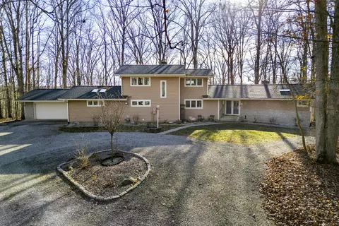2119 Fair Oaks Trl, Nashville, IN 47448