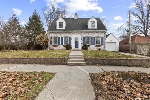 414 E Pike St, Crawfordsville, IN 47933