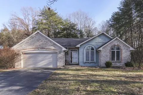 8575 S Peoga Rd, Trafalgar, IN 46181