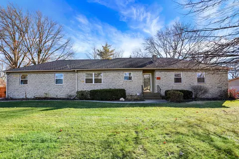 131 Belden Dr, Carmel, IN 46032