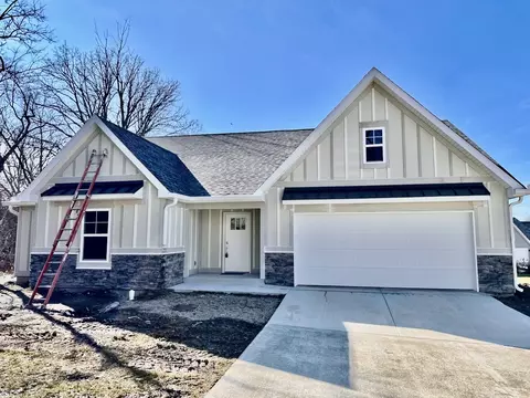 4201 Palomino Ct, Muncie, IN 47304