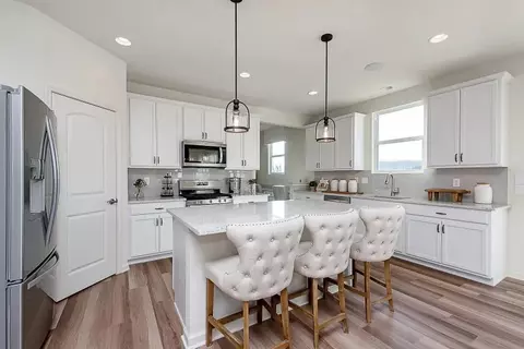 8650 Leander Ave, Zionsville, IN 46077
