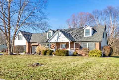5272 W Village Dr, New Palestine, IN 46163